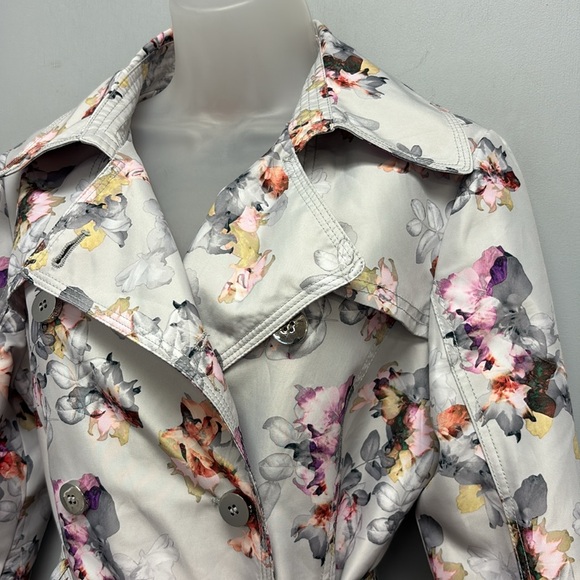 Guess Floral Double Breasted Water Resistant Trench Coat Size Medium - Picture 3 of 10
